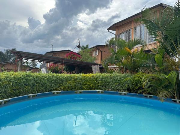 Chez Jeanne Auberge Antananarivo, Rezervasyon Mini-otel Analamanga Havuzlu Oteller, Yüzme Havuzu