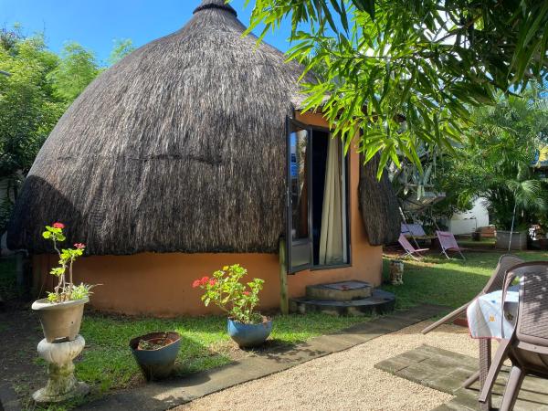 Cazhibiscus, Rezervasyon Bed and Breakfast Trou aux Biches Mauritius North Coast