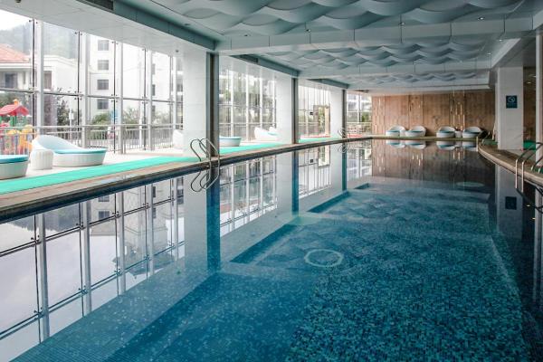 Zhangjiajie Country Garden Phoenix Suites Hotel