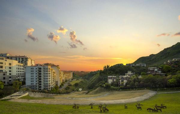 Zhangjiajie Country Garden Phoenix Suites Hotel