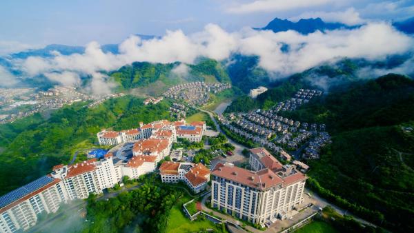 Zhangjiajie Country Garden Phoenix Suites Hotel