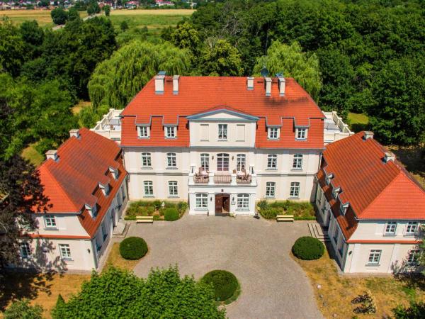 Pałac Godętowo, Rezervasyon Bed and Breakfast Łężyce Pomerania