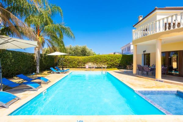Villa Tsikkos Ena, Rezervasyon Villa Magounda havuzlu oteller, Yüzme Havuzu