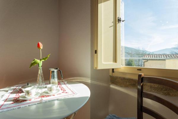 Villa Costanzi - Breezy Terrace On The Cucco, Rezervasyon Daire Sigillo Umbria