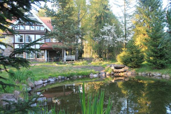 Villa Rosa, Rezervasyon Tatil Evi Pomerania otoparklı oteller, Otopark