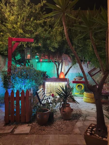 The Bearded Dad Hostel, Rezervasyon Pansiyon / Hostel Tirana County hosteller, Pansiyon / Hostel