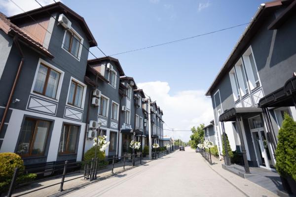 Hotel Styl, Rezervasyon Otel Zhovkva 