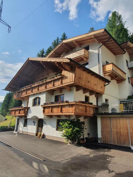 Gästehaus Flörl 1, Rezervasyon Daire Tirol otoparklı oteller, Otopark