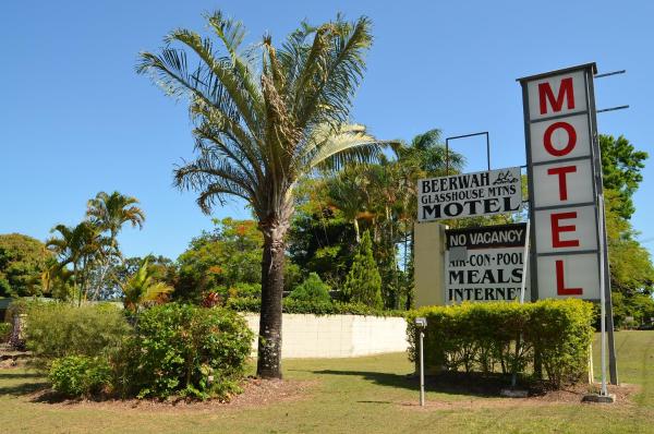 Beerwah Glasshouse Motel, Rezervasyon Motel Beerwah Sunshine Coast