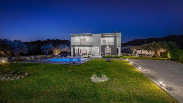 Mika Villa, Rezervasyon Villa Afantou Otoparklı Oteller, Otopark