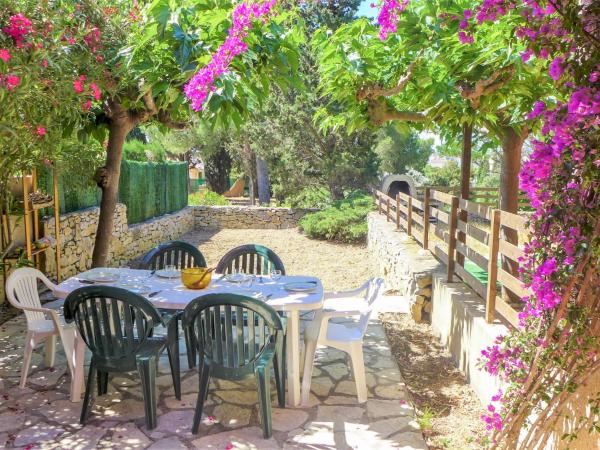 Holiday Home Les Romarines-6, Rezervasyon Otel Gruissan Corbières