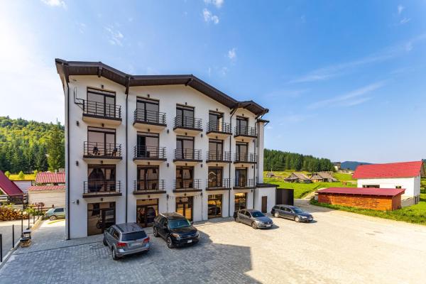 GARDA - Breakfast included in the price Restaurant Free Parking Mountain view Kitchen in the apartment separate entrance, Rezervasyon Daire Bukovel 