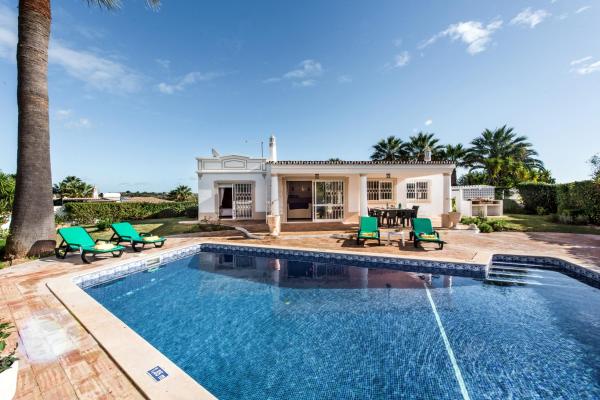 Celina by Algarve Villa Holidays, Rezervasyon Villa Guia Albufeira