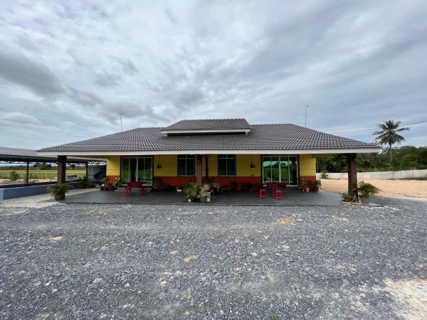 OLAH HOMESTAY, Rezervasyon Aile Yanı Konaklama Perlis Havuzlu Oteller, Yüzme Havuzu