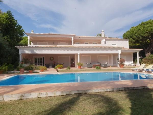 Villa Zarana fantastic house in Salinas, Rezervasyon Villa Algarve Havuzlu Oteller, Yüzme Havuzu