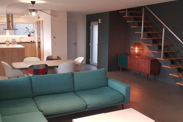 Maison Passive avec piscine proche Colmar, Rezervasyon Tatil Evi Wuenheim Kır Evleri / Kır Evleri, Küçük Ev