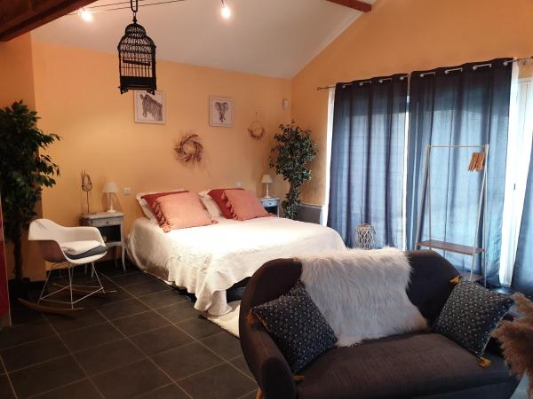 LA DOLCE VITA, Rezervasyon Misafirhane Bretenière Burgonya