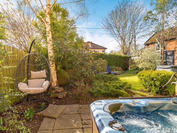 Horseshoes House, Rezervasyon Tatil Evi Saham Toney Norfolk