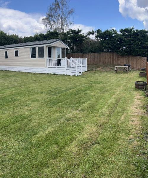 Dedham Lodge, Rezervasyon Kamp Alanı Lawford Essex