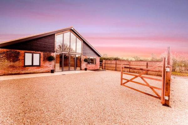 Beautiful Barn Conversion Close To The Broads, Rezervasyon Tatil Evi Dilham Norfolk