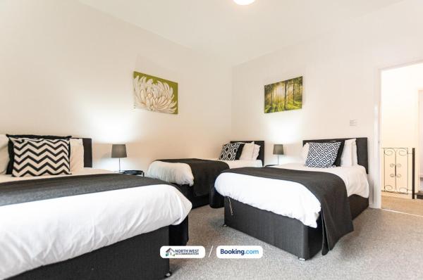 Comfortable 2BR House in Bolton Ideal for Work & Extended Stays, Rezervasyon Tatil Evi Merseyside Kır Evleri / Kır Evleri, Küçük Ev