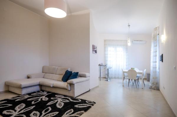 Sunny Beach Home, Rezervasyon Tatil Evi Rometta Sicilya