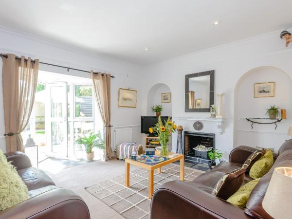 Number 1 Admiralty Cottages, Rezervasyon Tatil Evi Gosport Hampshire
