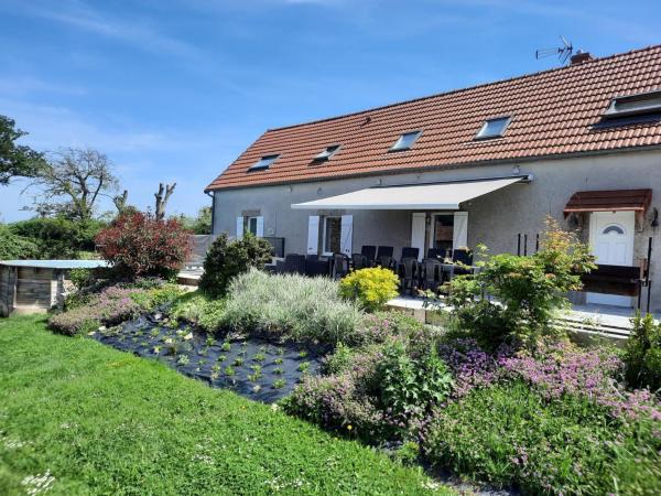 Ancienne longère rénovée avec piscine privative et animaux admis - FR-1-489-201, Rezervasyon Tatil Evi Échassières Rhône-Alps