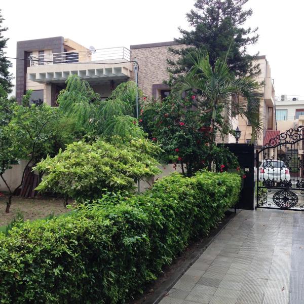 Luxurious Apartment - Chandīgarh, Rezervasyon Daire Çandigarh Chandigarh Region