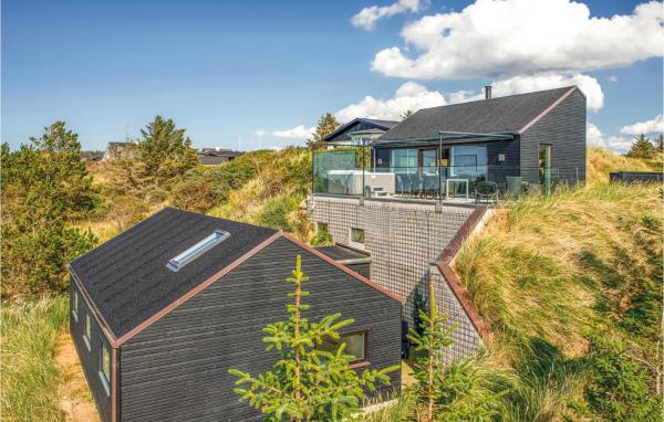 Holiday Home Blokhus With Hot Tub Iv, Rezervasyon Tatil Evi Vestjylland SPA Otelleri, SPA