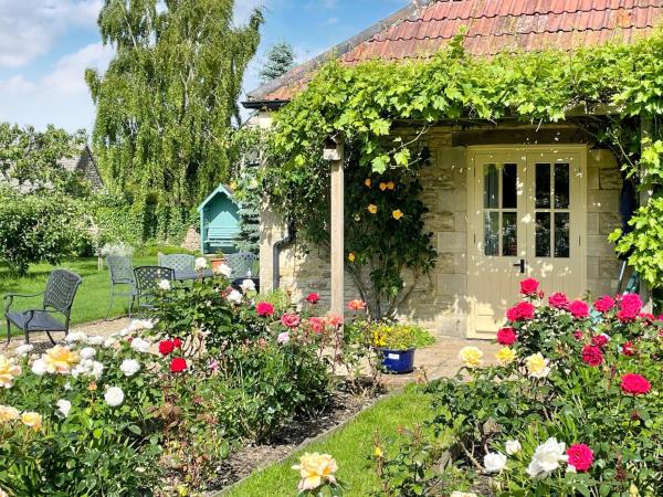 Le Jardin, Rezervasyon Tatil Evi Merseyside Kır Evleri / Kır Evleri, Küçük Ev