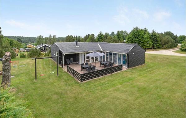 Stunning Home In Ebeltoft With Kitchen, Rezervasyon Tatil Evi Ebeltoft Midtjylland
