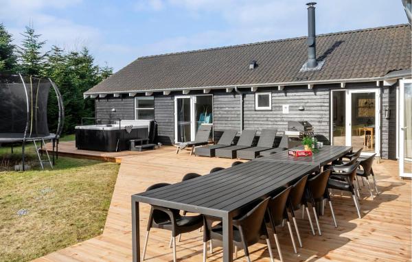 Nice Home In Idestrup With Sauna, Rezervasyon Tatil Evi Idestrup Havuzlu Oteller, Yüzme Havuzu