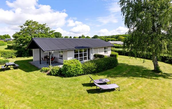 Holiday Home Lundvej Sønderborg Xii, Rezervasyon Tatil Evi Vollerup Villalar, Villa