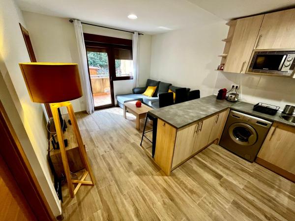 Lotila Flats LInfiestu, Rezervasyon  Infiesto Asturias