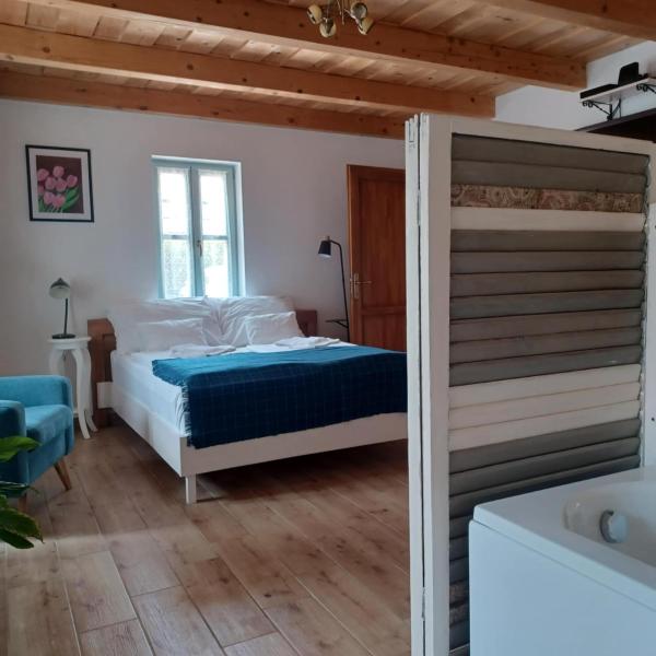 Oszter Udvarház, Rezervasyon   