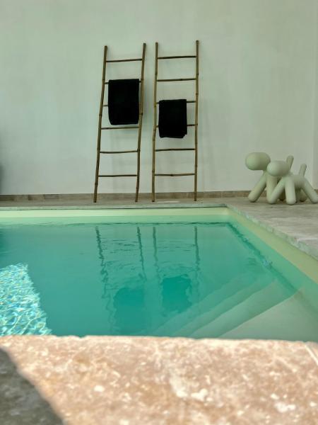 Manoir Les Feuillantines Piscine & Spa, Rezervasyon  Isques 