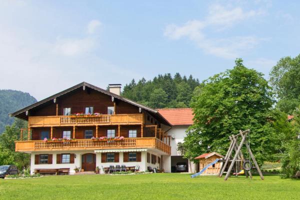 Bauernhof Ertlhof, Rezervasyon  Sachrang Chiemgau