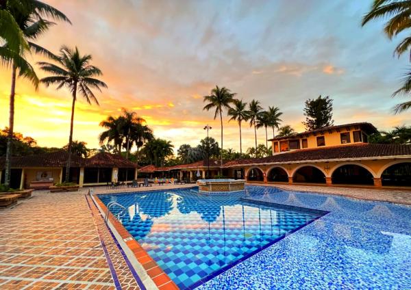 Tequendama Hotel Campestre Villavicencio, Rezervasyon  Meta havuzlu oteller, Yüzme Havuzu