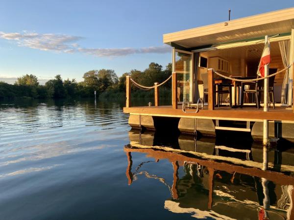 AhoiWerder Hausboot Havelzauber führerscheinfrei, Rezervasyon  Franzensberg Brandenburg