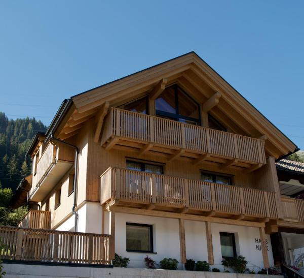 Haus Nick, Appartementhaus, Rezervasyon  Tirol otoparklı oteller, Otopark