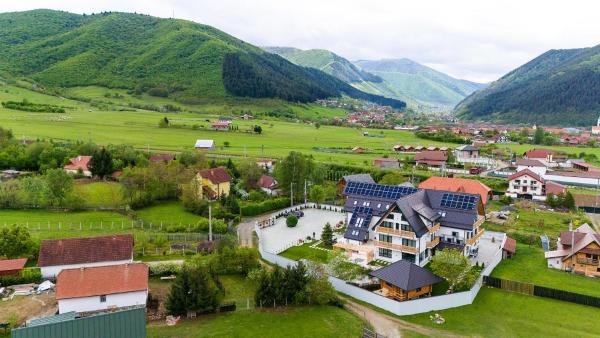 Pensiunea La Vâltoare, Rezervasyon  Transylvania havuzlu oteller, Yüzme Havuzu