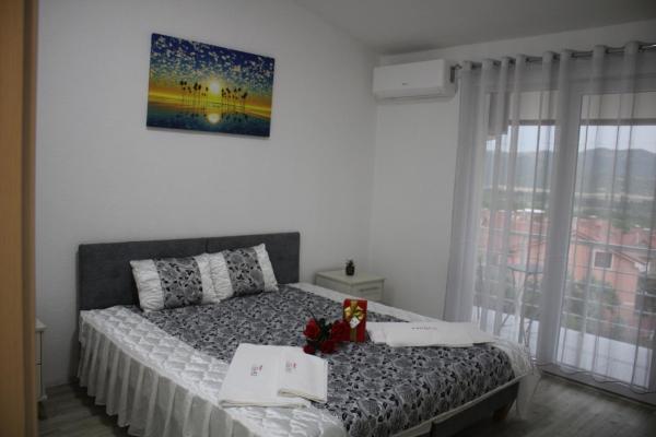Chorev Apartments, Rezervasyon  Valandovo Makedonya