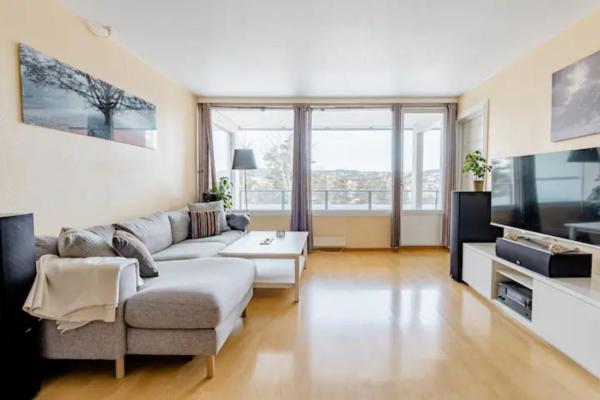 Calm and tidy room in apartment, 14min train ride to city center, Rezervasyon  Høybråten Oslo County