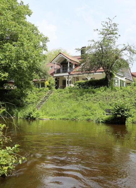 Unique Luxury Villa 22 min to Munich 290m2 Pool Sauna, Rezervasyon  Gauting Upper Bavaria