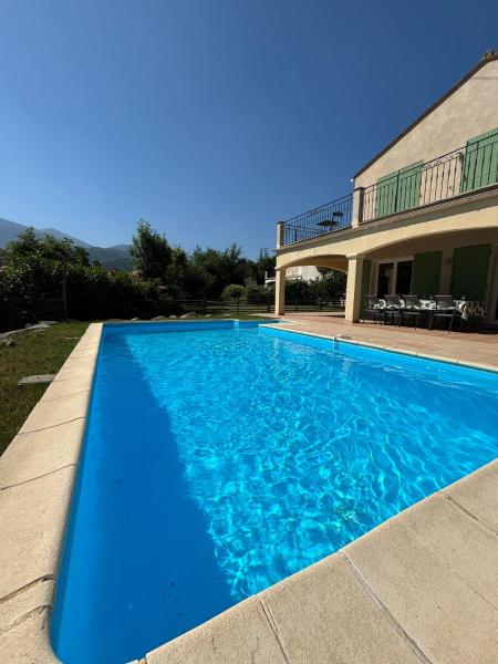 Villa Mimosa - Modern Villa with Private Pool & Mountain View, Rezervasyon  Fuilla 