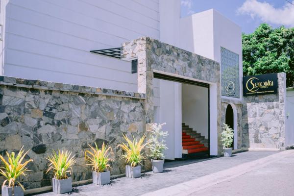 Hotel Senondra, Rezervasyon Otel Ampara Ampara District