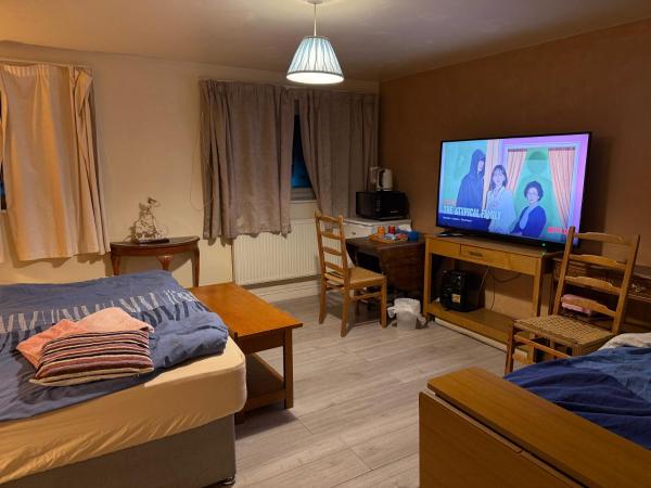 BFamily-Jacks Court, Rezervasyon  Stalybridge Greater Manchester