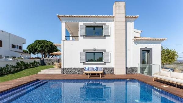 Villa Maya Luxurious House With Pool by LovelyStay, Rezervasyon  Luz Albufeira