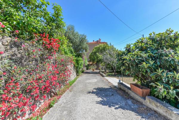 Giardino di Via del Ruotone, Rezervasyon  Marciana Marina Elba